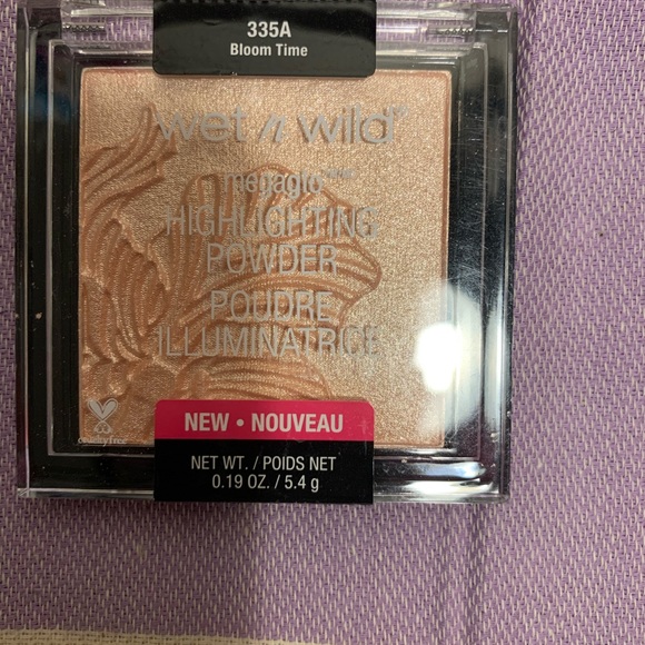 Wet n Wild Bundle - Picture 5 of 8